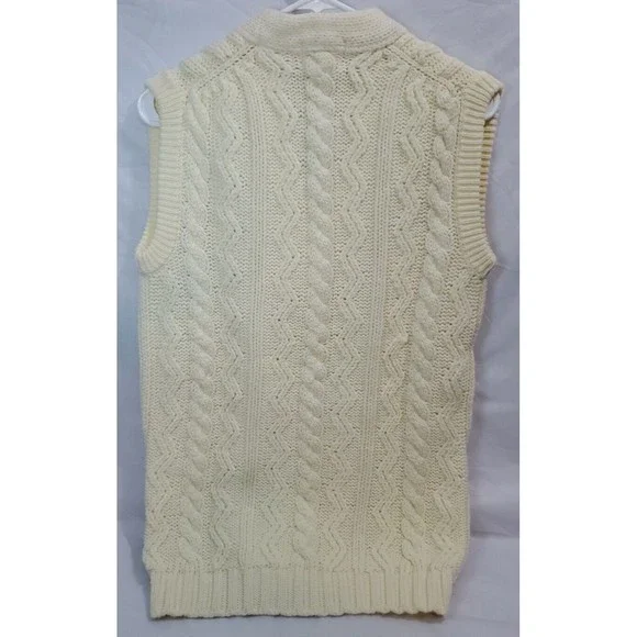 Vintage Women's Sweater Vest Imported By Andrew St. John Smaller Size See... - Picture 5 of 6
